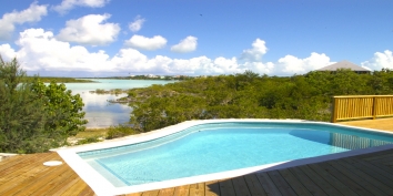 Turks and Caicos Villa Rentals By Owner - Serene Villa, Chalk Sound, Providenciales (Provo), Turks and Caicos Islands.