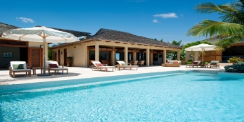 Turks and Caicos Villa Rentals By Owner - Villa Alamandra, Providenciales (Provo), Turks and Caicos Islands.