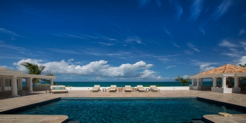 A beautiful 3 bedroom villa with magnificent sweeping views of the beach, the Caribbean Sea and Anguilla.
