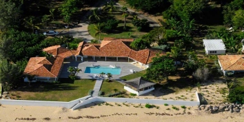 Casa Cervos villa rental, Baie Rouge Beach, Terres-Basses, St. Martin, French West Indies.