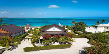 Callaloo Cottage, Providenciales (Provo), Turks and Caicos Islands is an absolutely charming beachfront cottage.