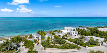 Water Edge Villa is part of a trio of beautifully designed one bedroom villas on world-famous Grace Bay Beach on Providenciales in the Turks and Caicos Islands.