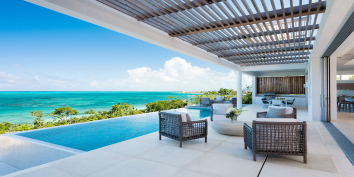 Ultra-luxury 5 bedroom, beachfront villa with heated infinity edge swimming pool and stunning sea views!